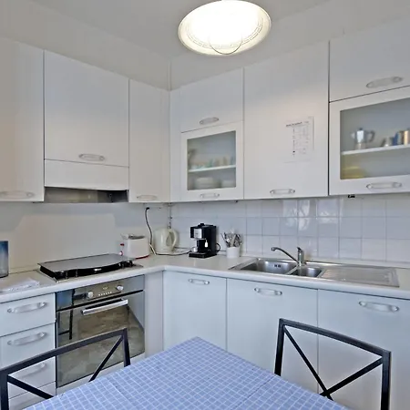 Chiesa Rossa Apartment Milan
